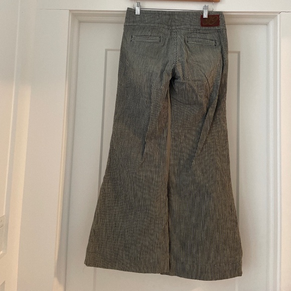 Level 99 Jeans - Picture 2 of 2